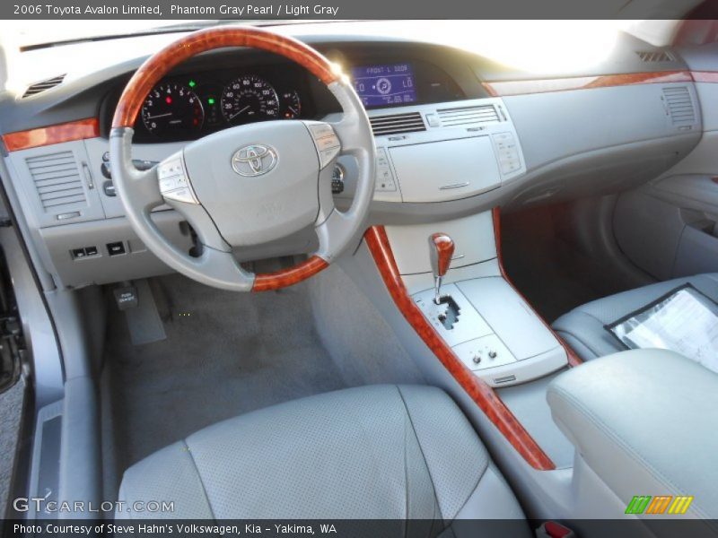Phantom Gray Pearl / Light Gray 2006 Toyota Avalon Limited
