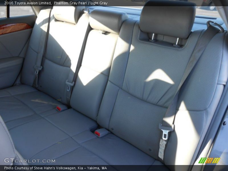 Phantom Gray Pearl / Light Gray 2006 Toyota Avalon Limited
