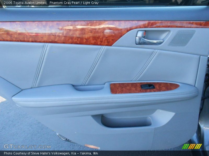 Phantom Gray Pearl / Light Gray 2006 Toyota Avalon Limited
