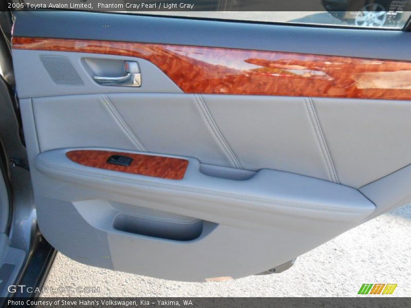 Phantom Gray Pearl / Light Gray 2006 Toyota Avalon Limited