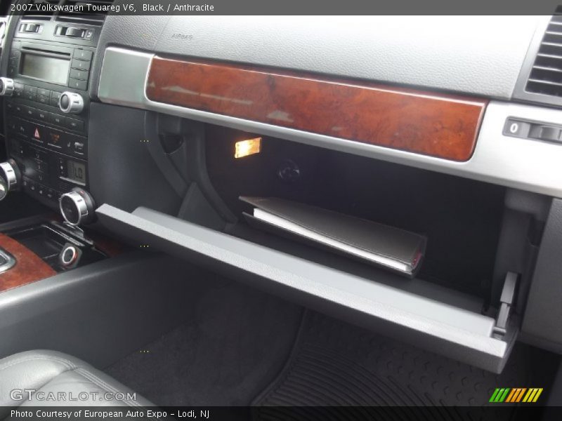Black / Anthracite 2007 Volkswagen Touareg V6