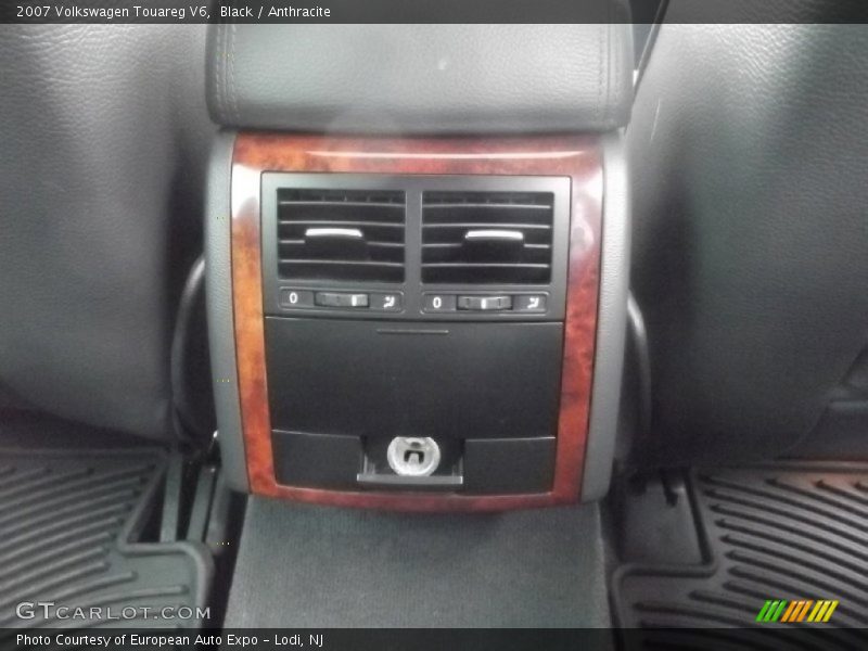 Black / Anthracite 2007 Volkswagen Touareg V6