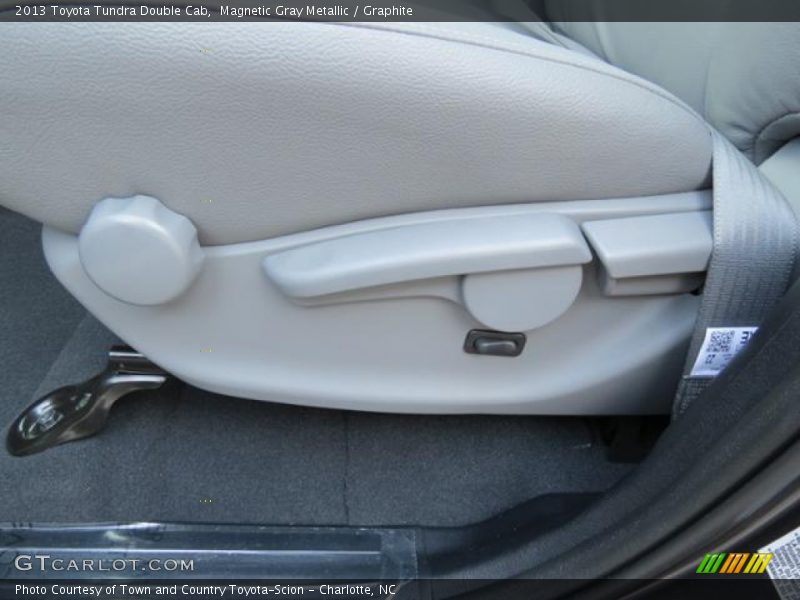 Magnetic Gray Metallic / Graphite 2013 Toyota Tundra Double Cab