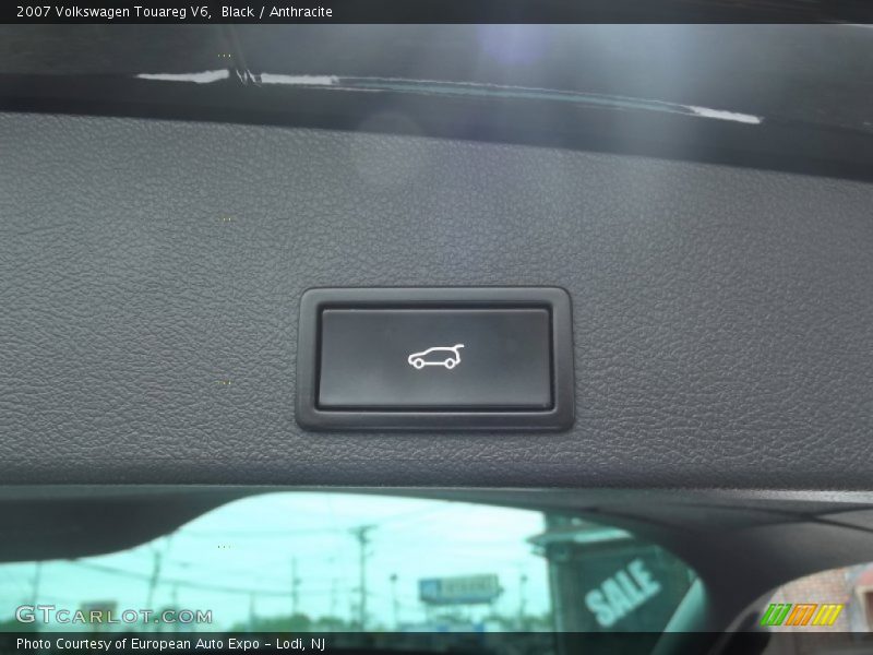 Black / Anthracite 2007 Volkswagen Touareg V6