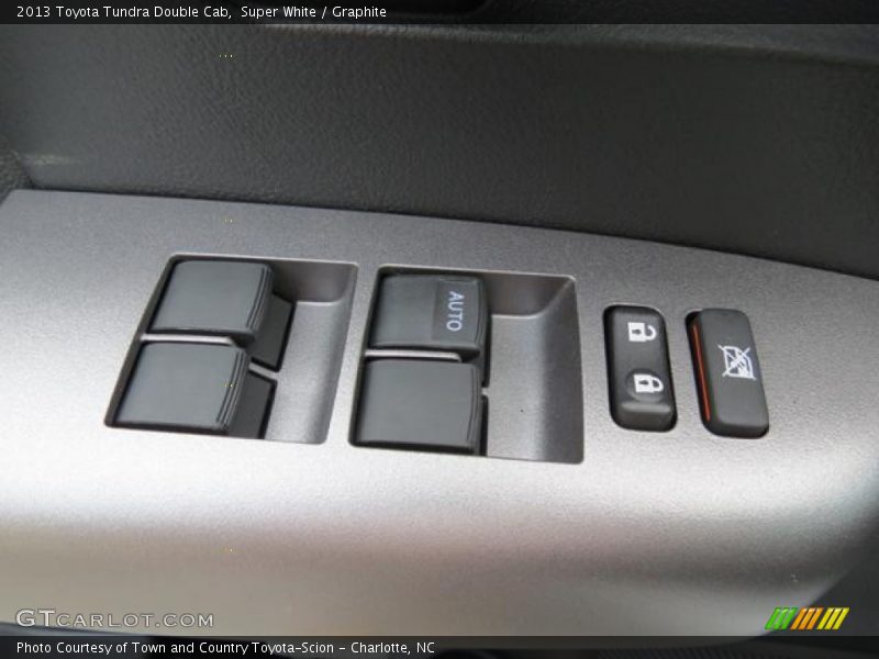 Super White / Graphite 2013 Toyota Tundra Double Cab