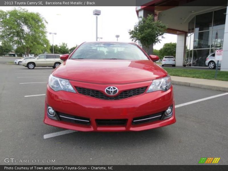 Barcelona Red Metallic / Black 2013 Toyota Camry SE