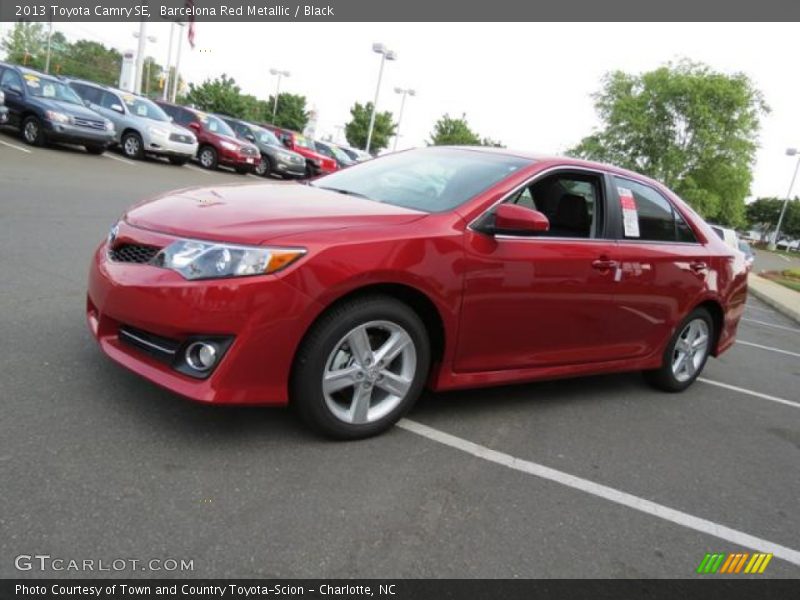 Barcelona Red Metallic / Black 2013 Toyota Camry SE