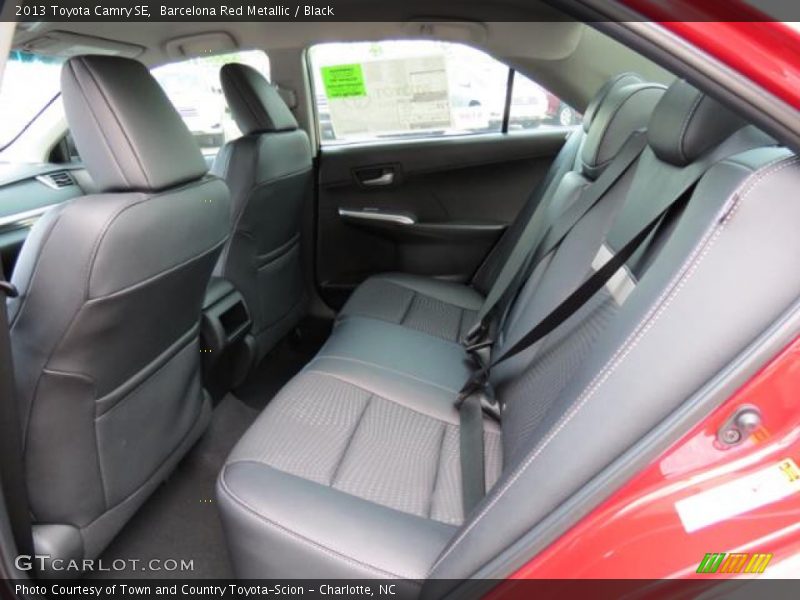 Barcelona Red Metallic / Black 2013 Toyota Camry SE