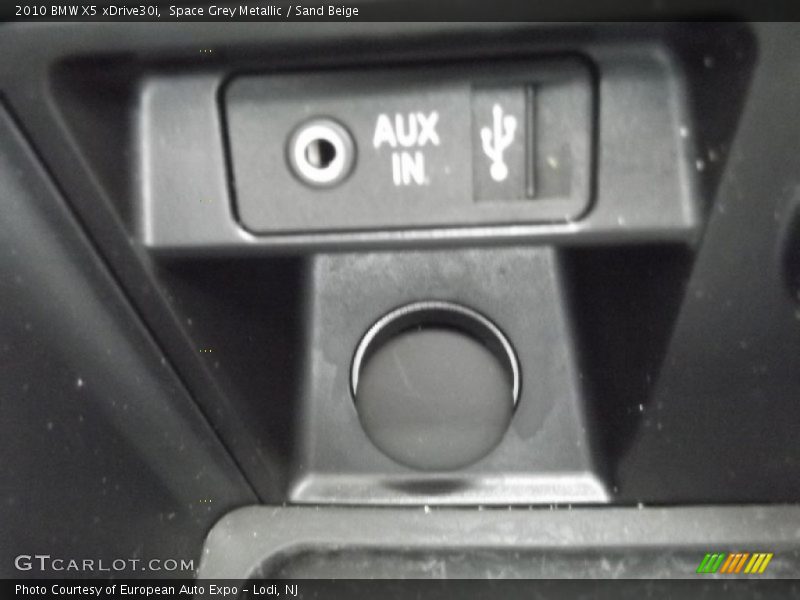 Space Grey Metallic / Sand Beige 2010 BMW X5 xDrive30i