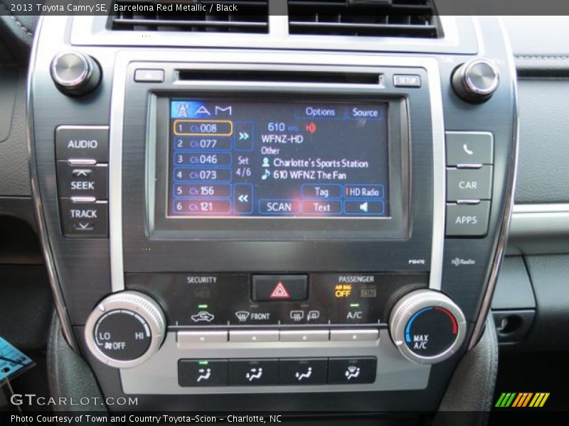Barcelona Red Metallic / Black 2013 Toyota Camry SE
