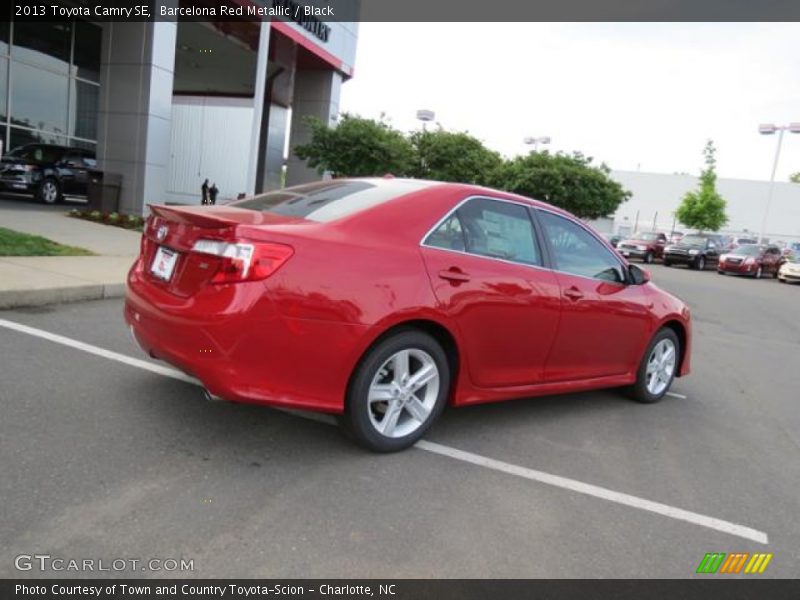 Barcelona Red Metallic / Black 2013 Toyota Camry SE