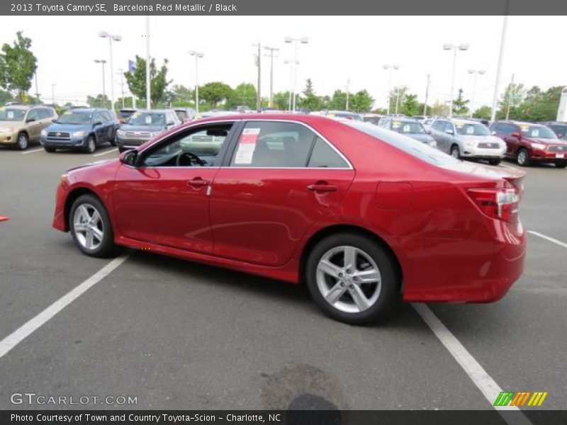 Barcelona Red Metallic / Black 2013 Toyota Camry SE