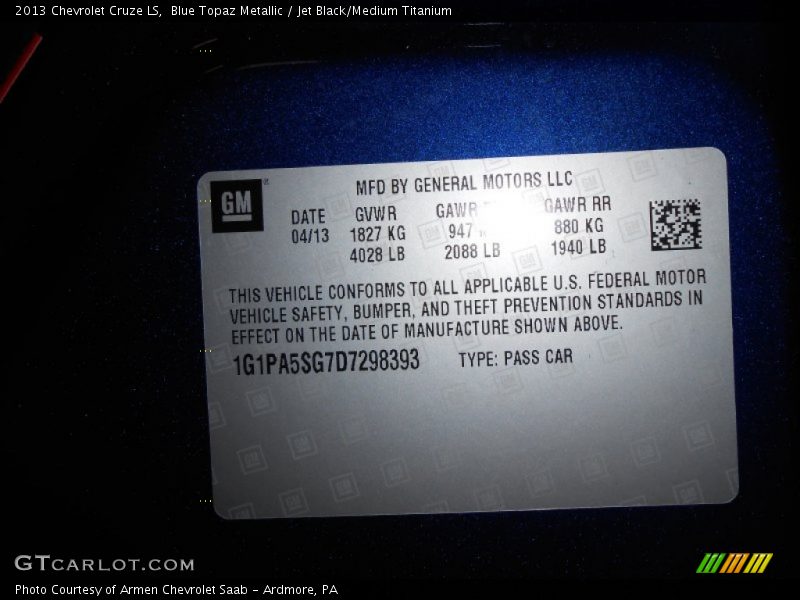 Blue Topaz Metallic / Jet Black/Medium Titanium 2013 Chevrolet Cruze LS