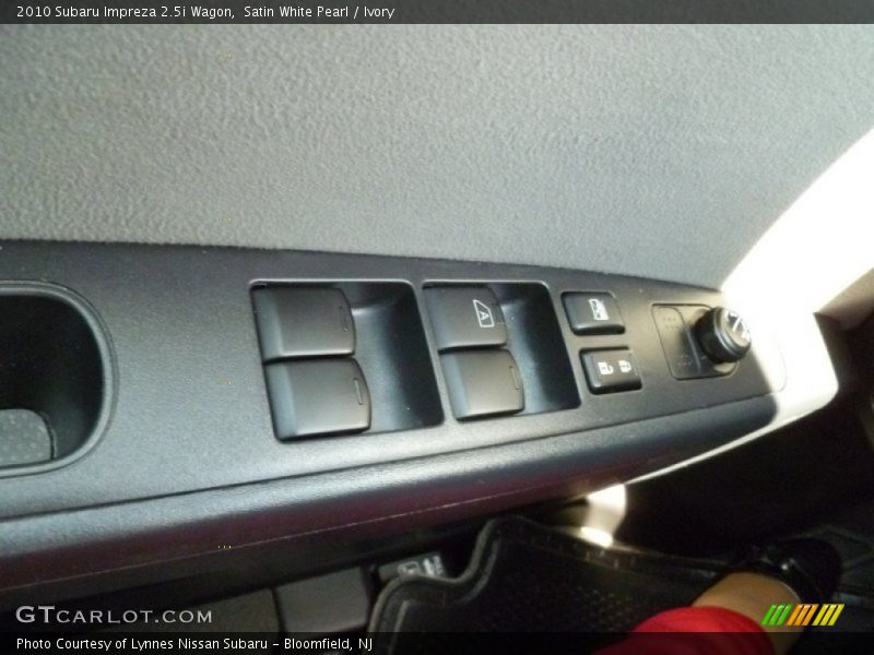 Satin White Pearl / Ivory 2010 Subaru Impreza 2.5i Wagon