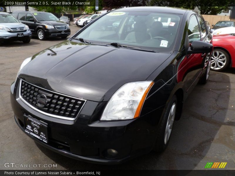 Super Black / Charcoal 2009 Nissan Sentra 2.0 S
