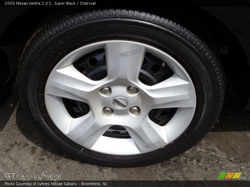 Super Black / Charcoal 2009 Nissan Sentra 2.0 S