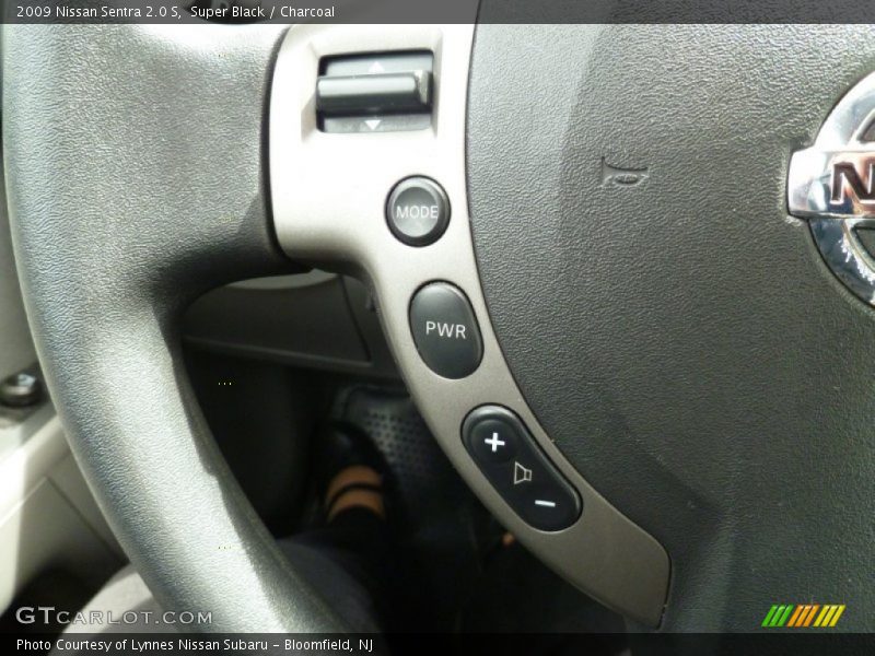 Super Black / Charcoal 2009 Nissan Sentra 2.0 S