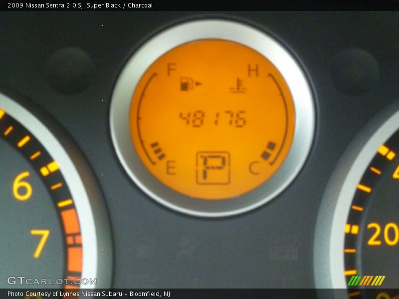 Super Black / Charcoal 2009 Nissan Sentra 2.0 S