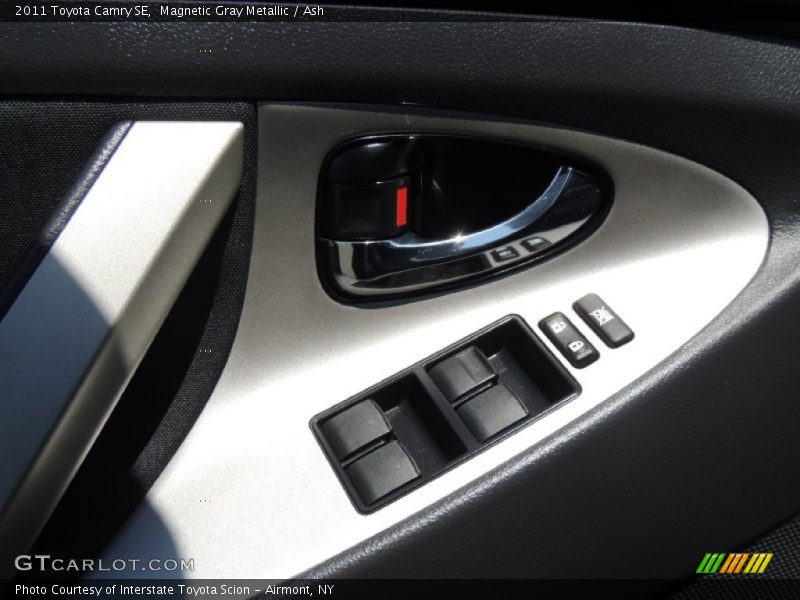 Magnetic Gray Metallic / Ash 2011 Toyota Camry SE