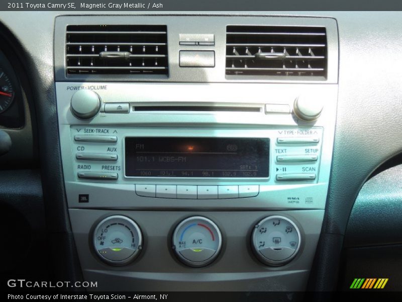 Magnetic Gray Metallic / Ash 2011 Toyota Camry SE