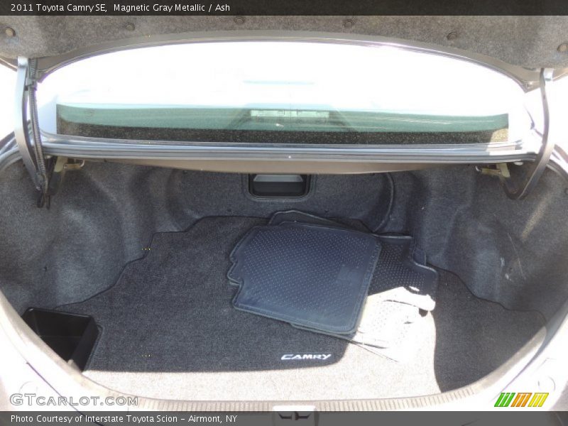 Magnetic Gray Metallic / Ash 2011 Toyota Camry SE