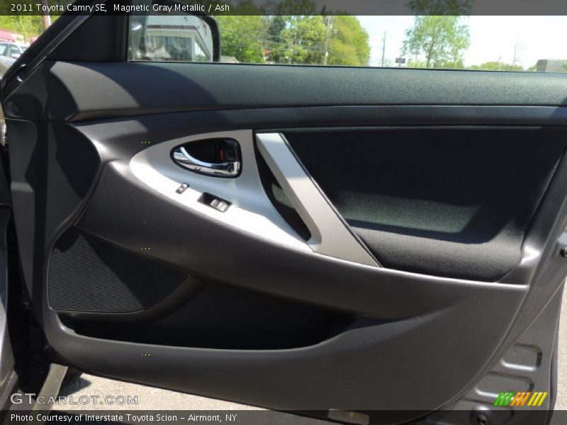 Magnetic Gray Metallic / Ash 2011 Toyota Camry SE