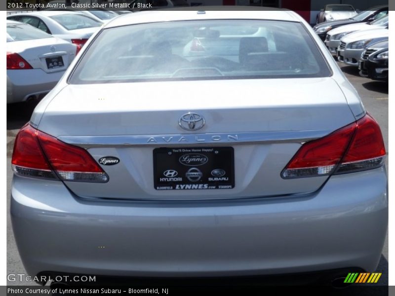 Classic Silver Metallic / Black 2012 Toyota Avalon