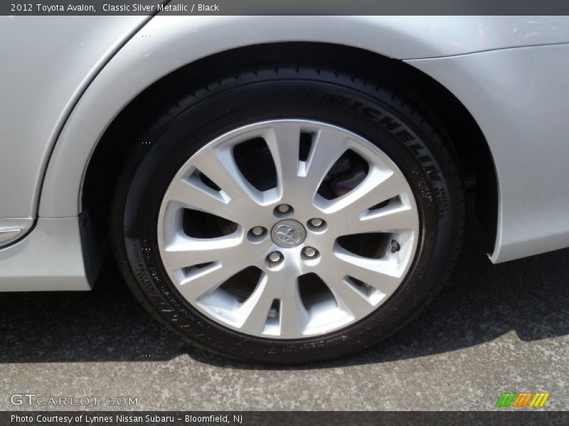 Classic Silver Metallic / Black 2012 Toyota Avalon