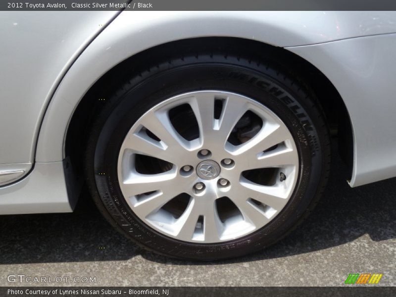 Classic Silver Metallic / Black 2012 Toyota Avalon