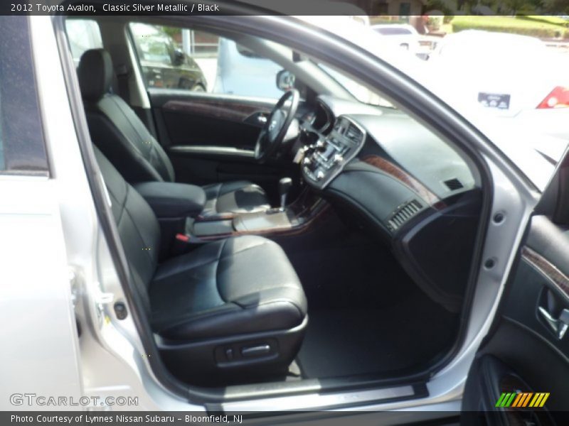 Classic Silver Metallic / Black 2012 Toyota Avalon