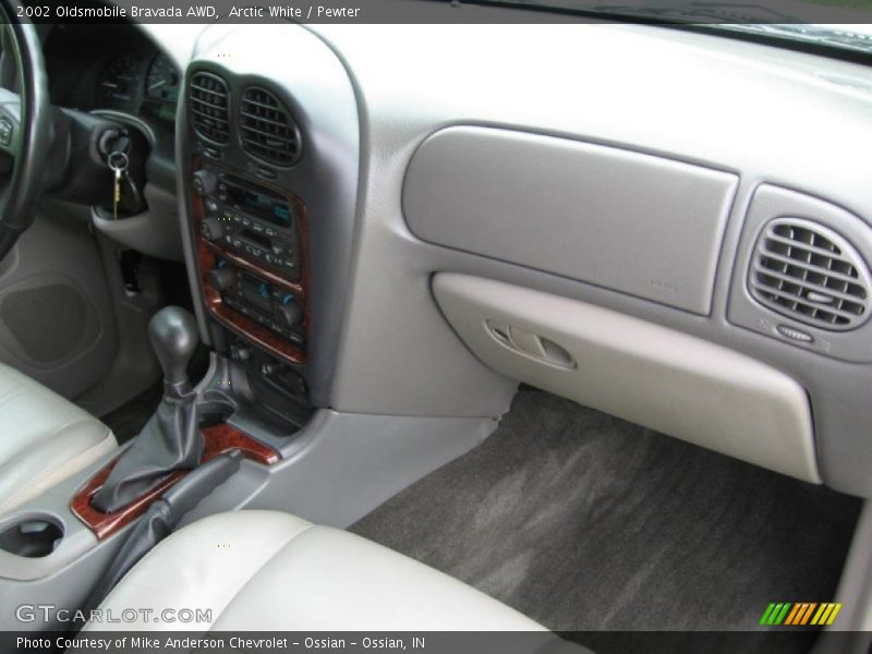 Arctic White / Pewter 2002 Oldsmobile Bravada AWD