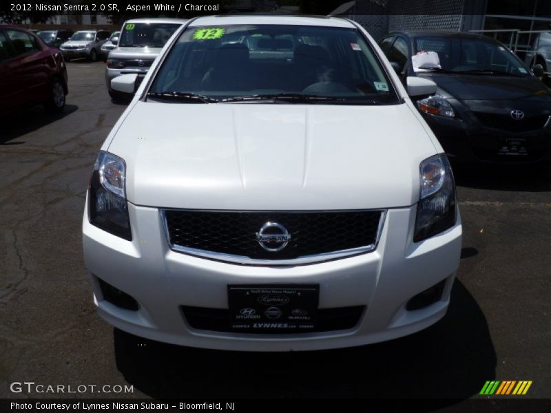 Aspen White / Charcoal 2012 Nissan Sentra 2.0 SR