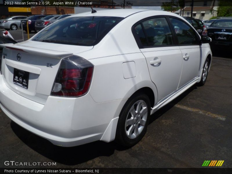 Aspen White / Charcoal 2012 Nissan Sentra 2.0 SR