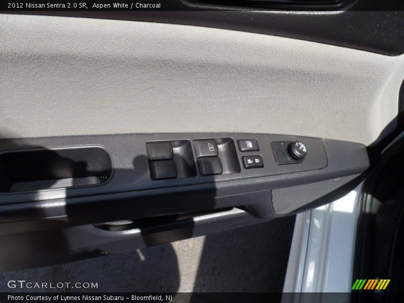 Aspen White / Charcoal 2012 Nissan Sentra 2.0 SR
