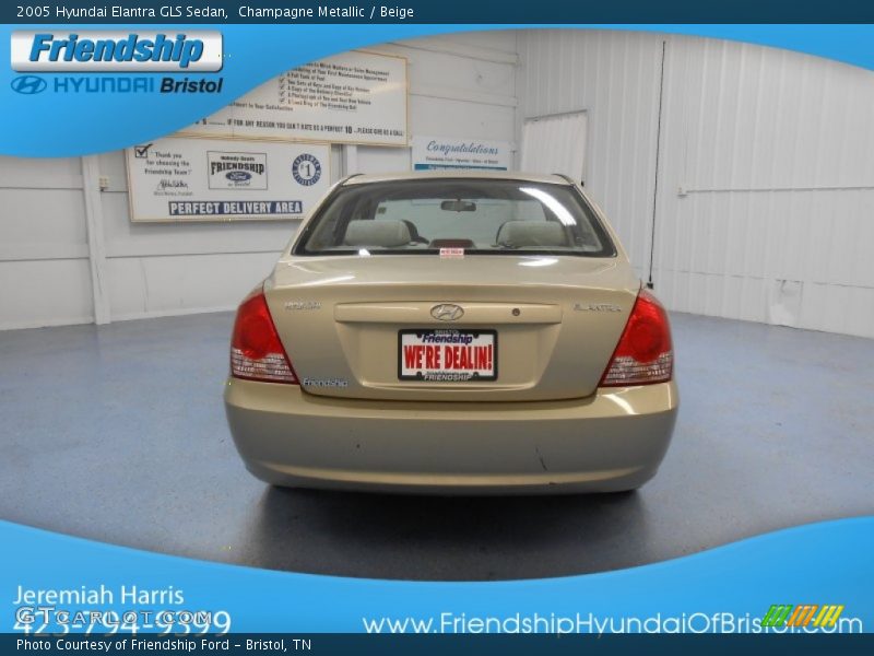 Champagne Metallic / Beige 2005 Hyundai Elantra GLS Sedan