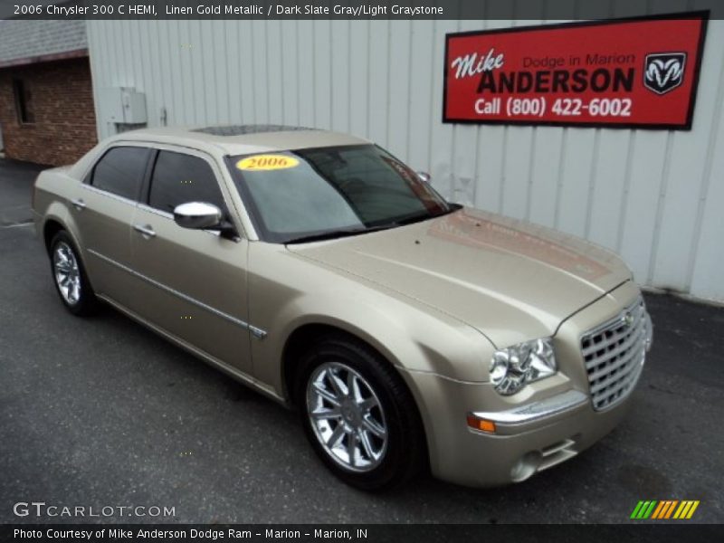 Linen Gold Metallic / Dark Slate Gray/Light Graystone 2006 Chrysler 300 C HEMI