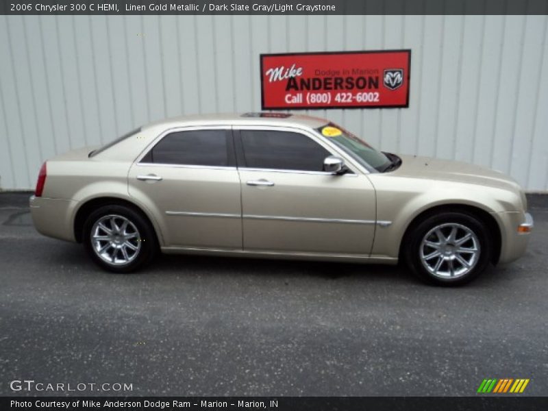 Linen Gold Metallic / Dark Slate Gray/Light Graystone 2006 Chrysler 300 C HEMI