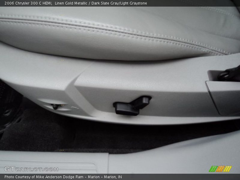Linen Gold Metallic / Dark Slate Gray/Light Graystone 2006 Chrysler 300 C HEMI
