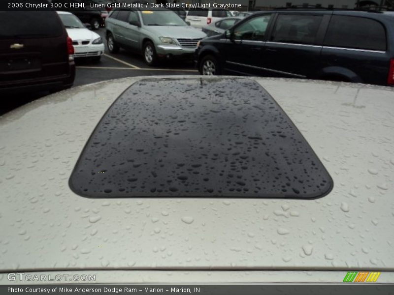 Linen Gold Metallic / Dark Slate Gray/Light Graystone 2006 Chrysler 300 C HEMI