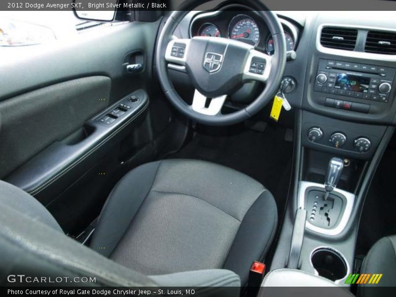 Bright Silver Metallic / Black 2012 Dodge Avenger SXT