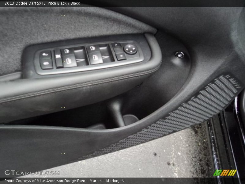 Pitch Black / Black 2013 Dodge Dart SXT
