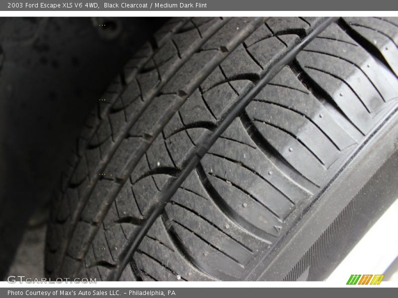 Black Clearcoat / Medium Dark Flint 2003 Ford Escape XLS V6 4WD