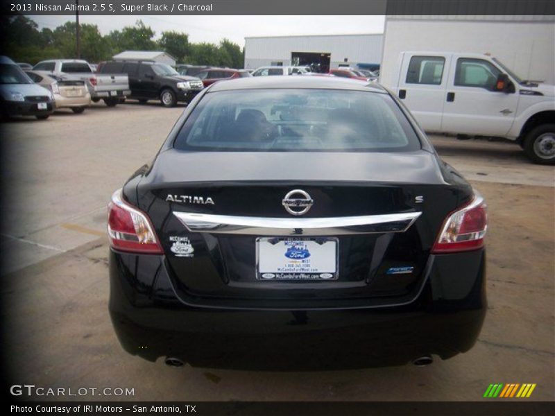 Super Black / Charcoal 2013 Nissan Altima 2.5 S