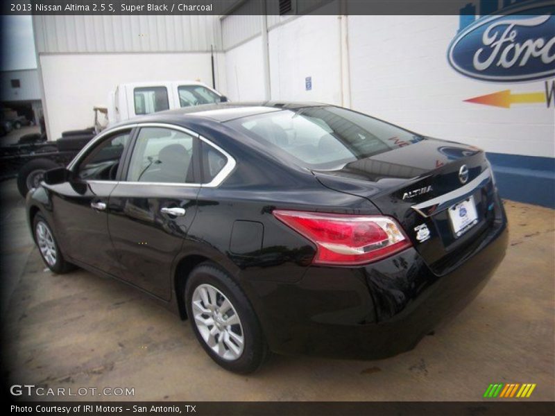 Super Black / Charcoal 2013 Nissan Altima 2.5 S