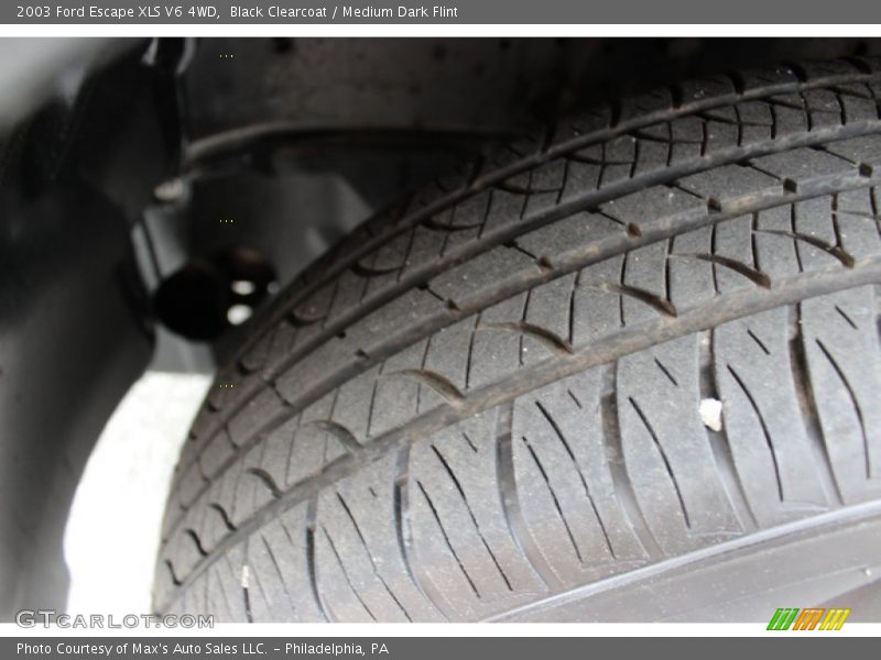 Black Clearcoat / Medium Dark Flint 2003 Ford Escape XLS V6 4WD