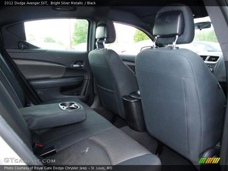 Bright Silver Metallic / Black 2012 Dodge Avenger SXT