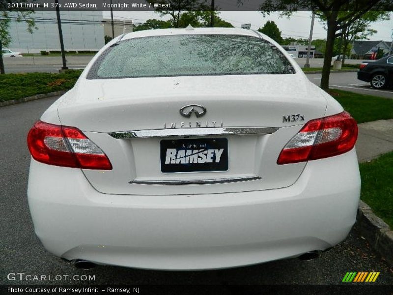 Moonlight White / Wheat 2011 Infiniti M 37x AWD Sedan