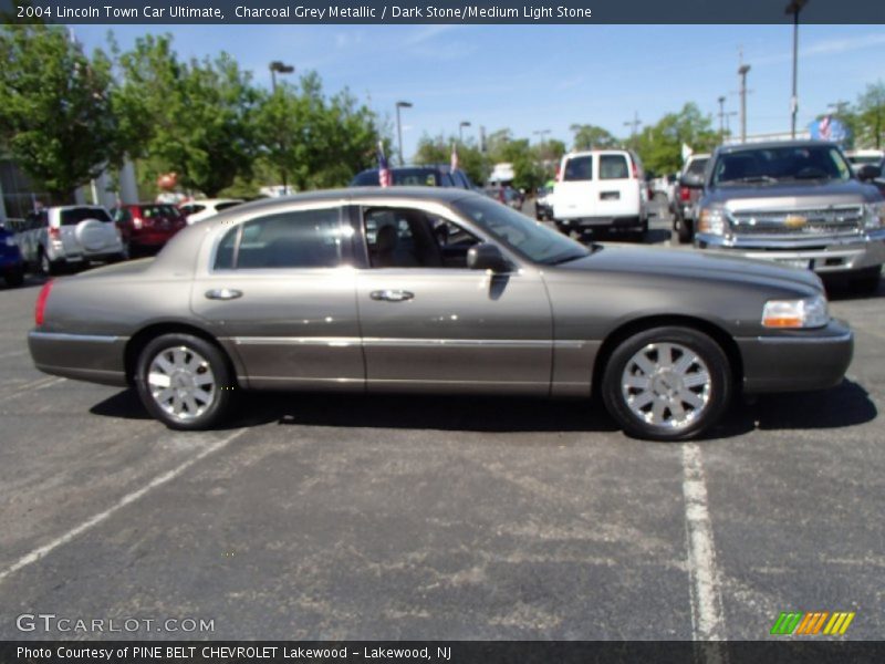 Charcoal Grey Metallic / Dark Stone/Medium Light Stone 2004 Lincoln Town Car Ultimate