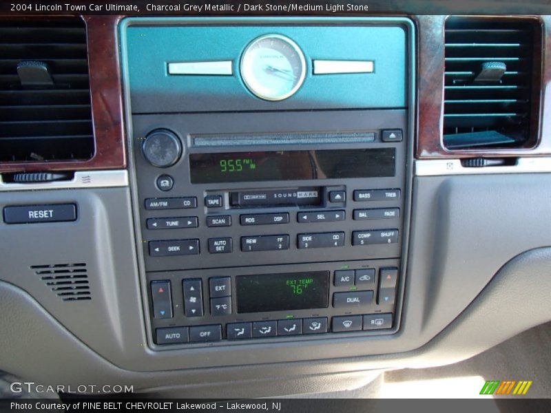 Charcoal Grey Metallic / Dark Stone/Medium Light Stone 2004 Lincoln Town Car Ultimate