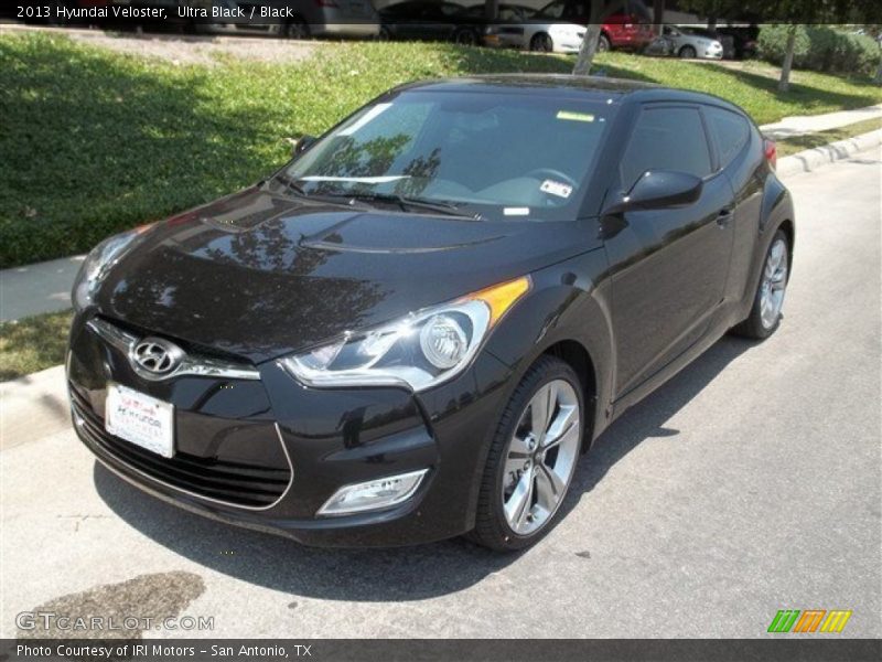 Ultra Black / Black 2013 Hyundai Veloster